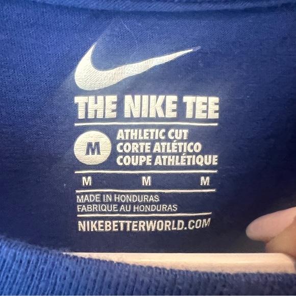 Chicago Cubs 2016 World Series blue short sleeve Tshirt Nike men’s Medium - Picture 4 of 6